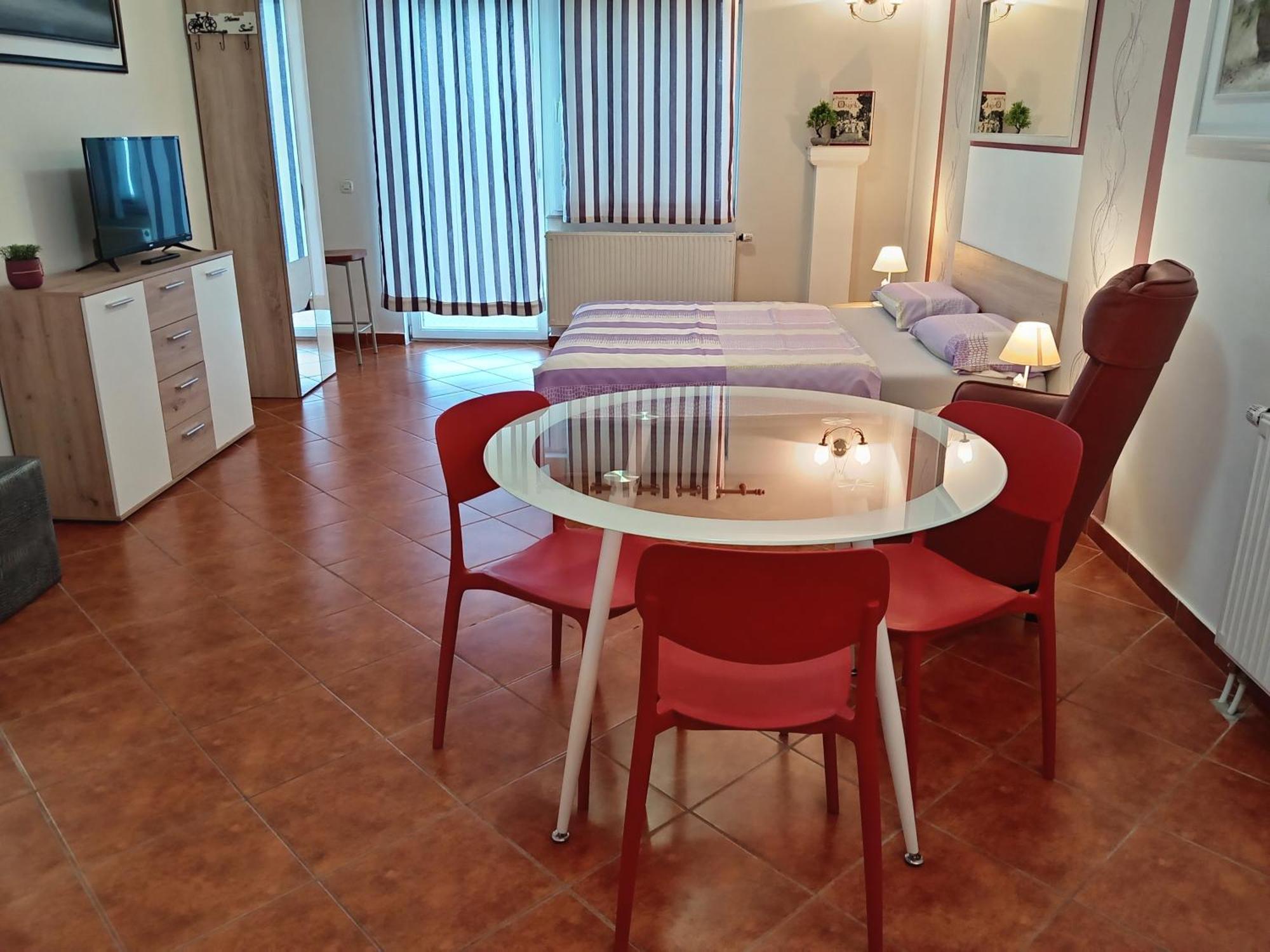 Apartments Kosevic 奥西耶克 外观 照片
